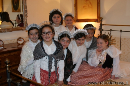 LUCIA CON LE AMICHE